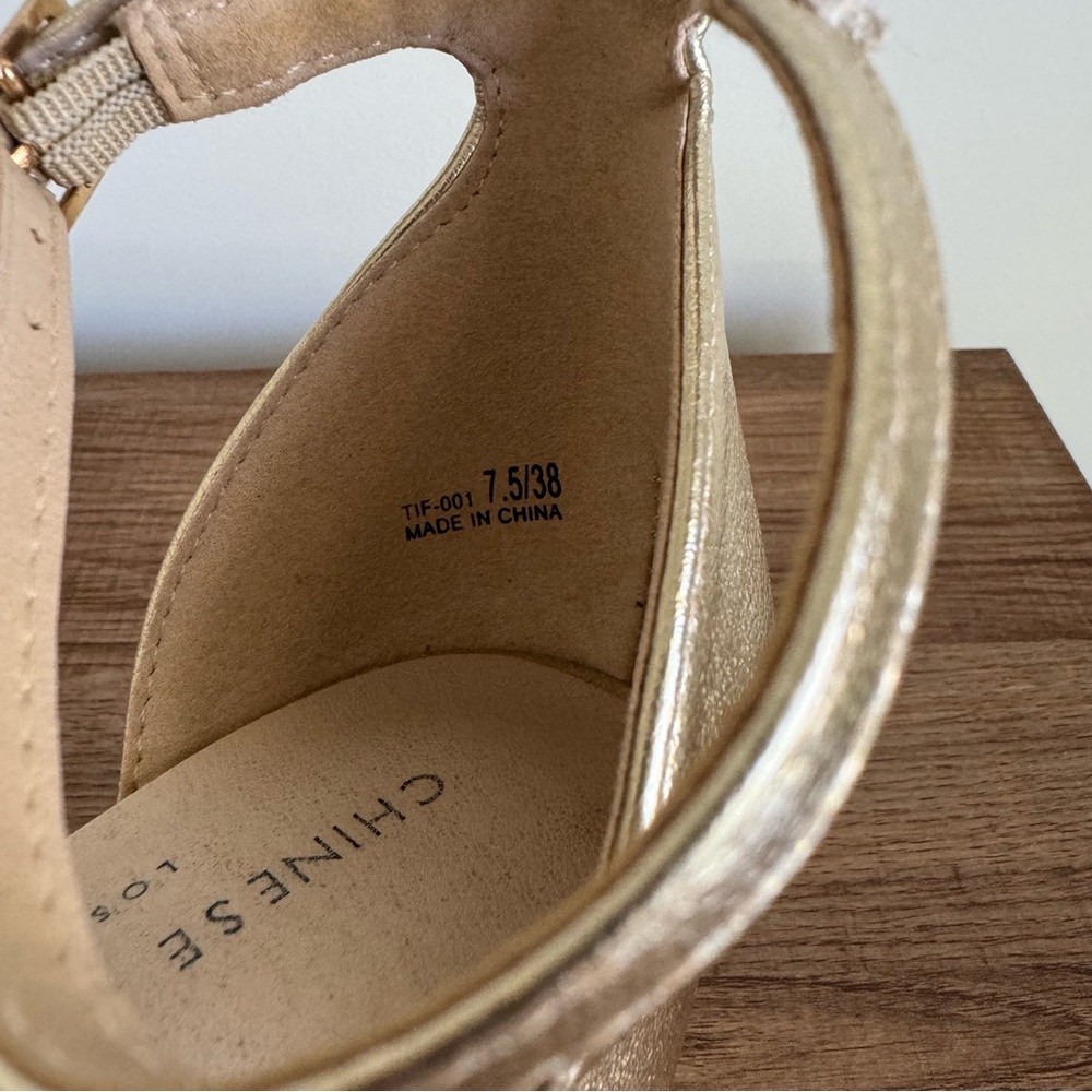Chinese Laundry- Women’s Teri New Metallic Heeled Sandal in Gold size 7.5 - Picture 8 of 12